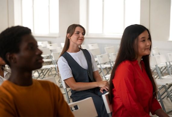 Workshop in Ha Noi Focuses on Women's Representation in Councils