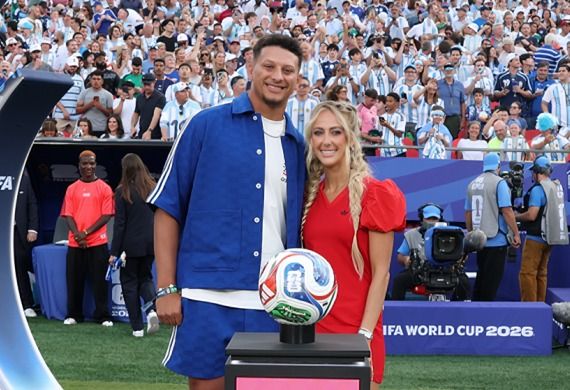 KC Current Turns 50 Goals into $50,000 Heart Health Donation
