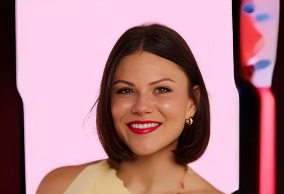 Accessible Makeup Startup Founder Wins Kickstarter Challenge